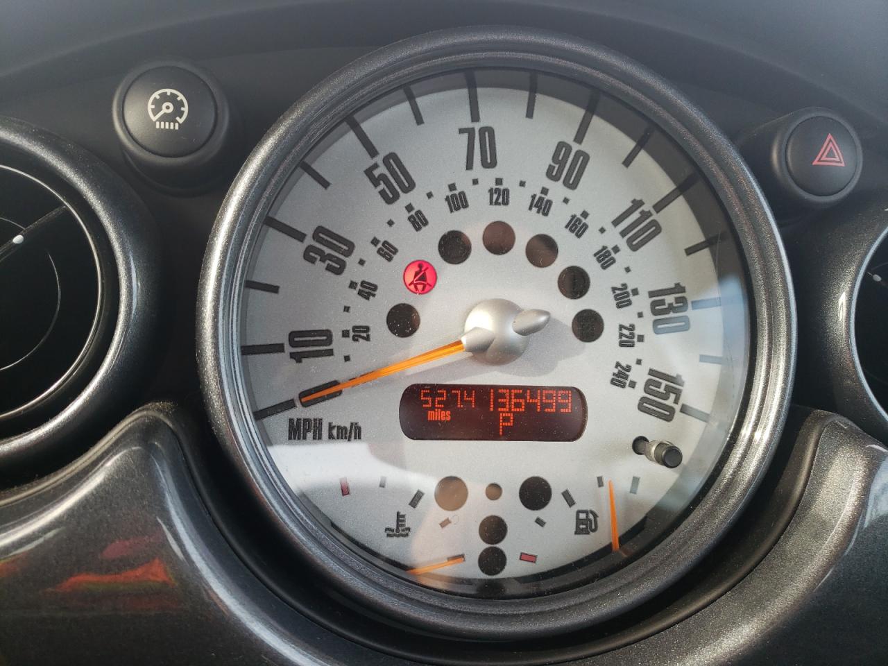 Photo 8 from auction – 2004 MINI COOPER with VIN WMWRC33434TJ56534
