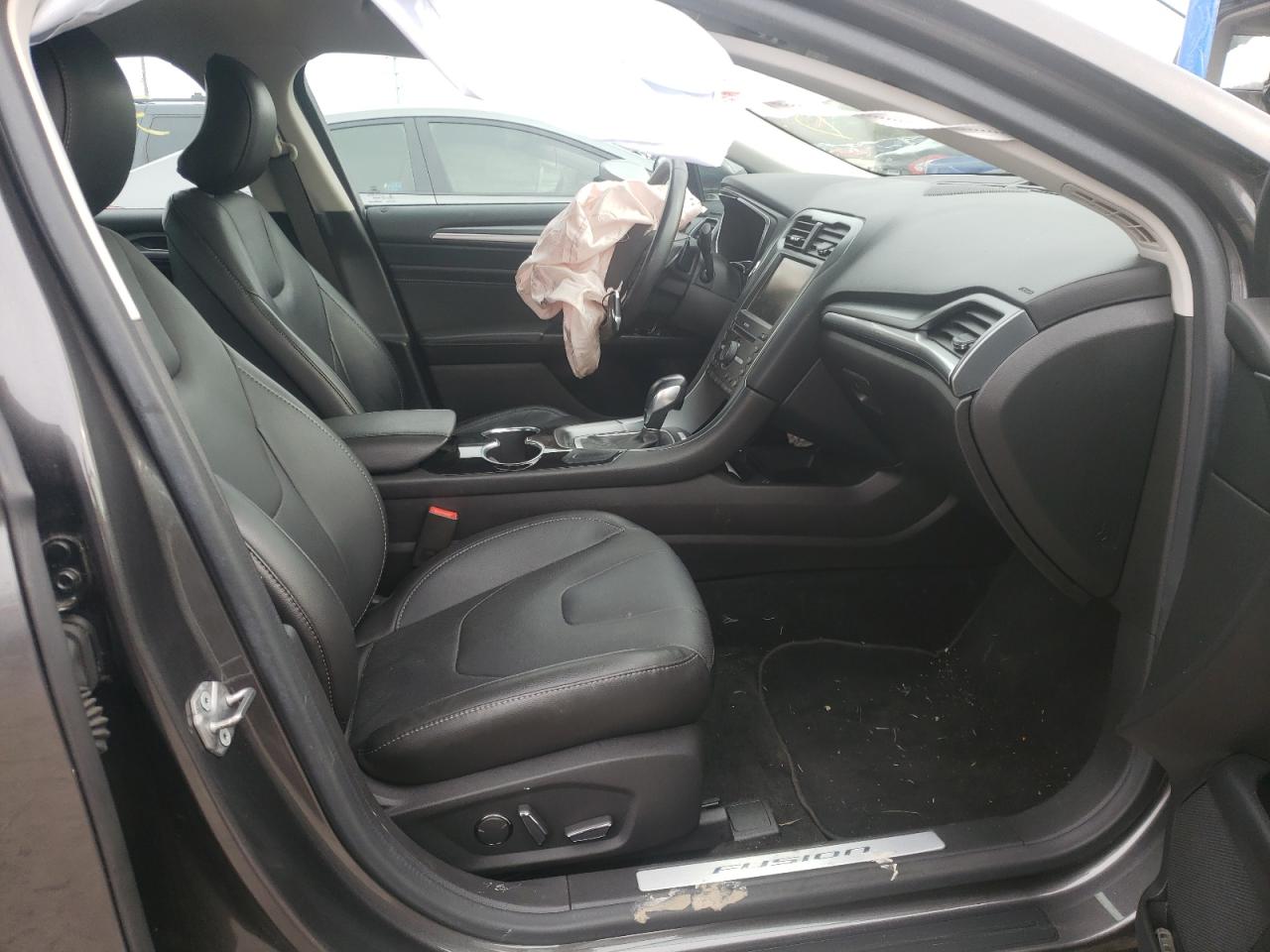 Photo 5 from auction – 2016 FORD FUSION TIT with VIN 3FA6P0K97GR156053