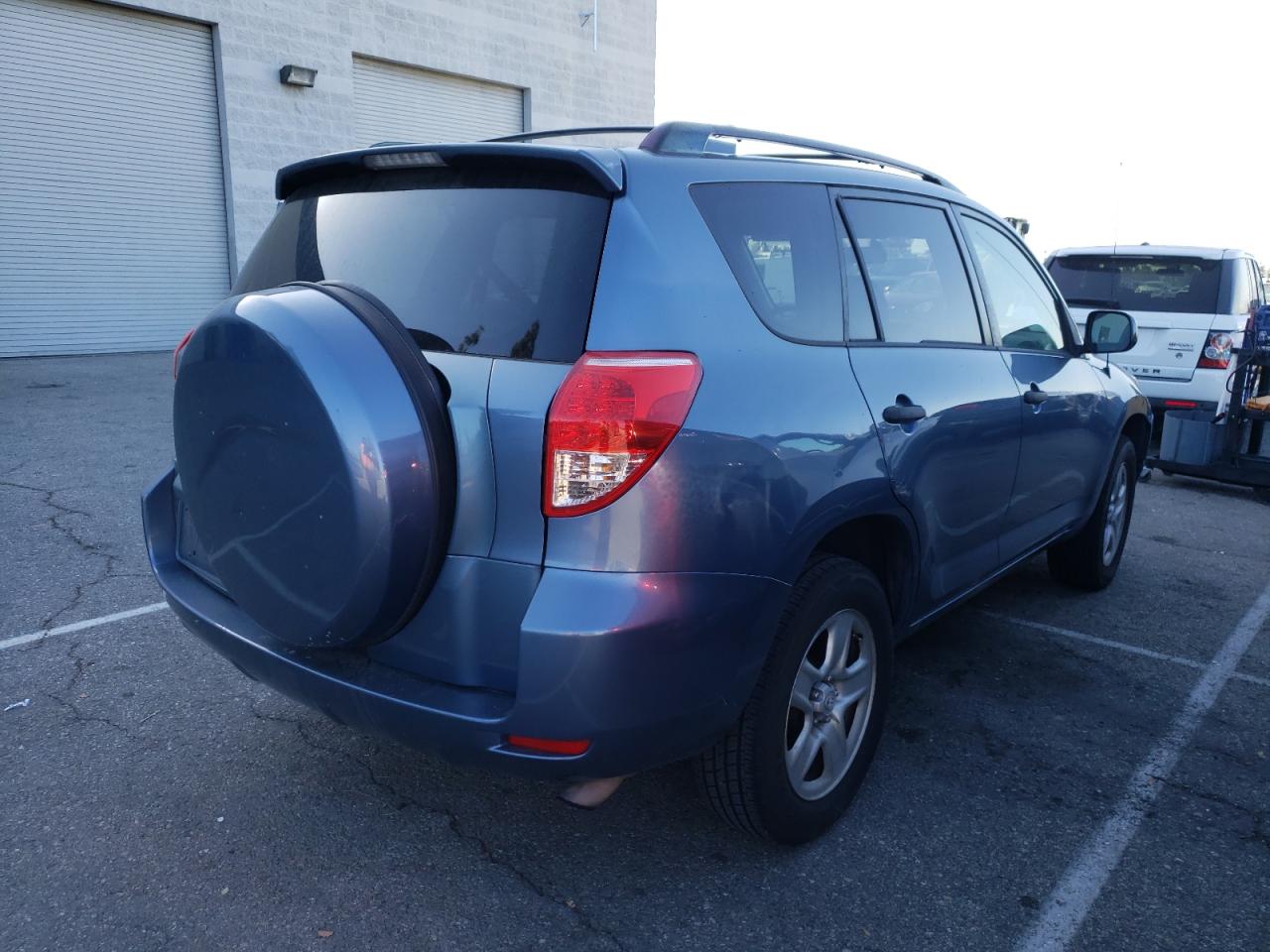 Photo 4 from auction – 2006 TOYOTA RAV4 with VIN JTMZD35V565028342