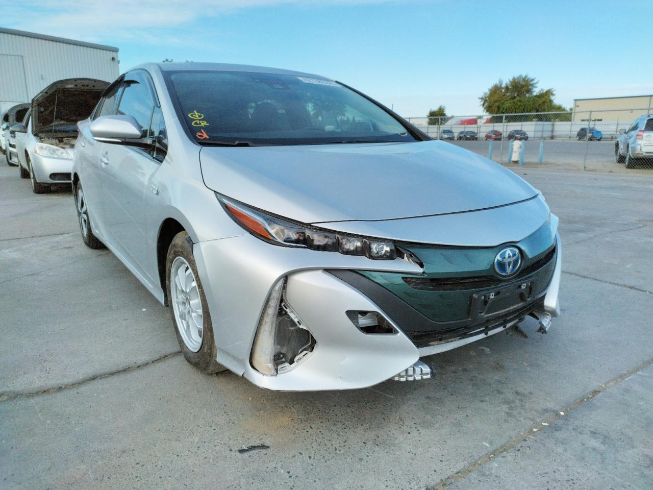TOYOTA PRIUS PRIM 2017 with VIN JTDKARFP5H3050207 - Photo from auction
