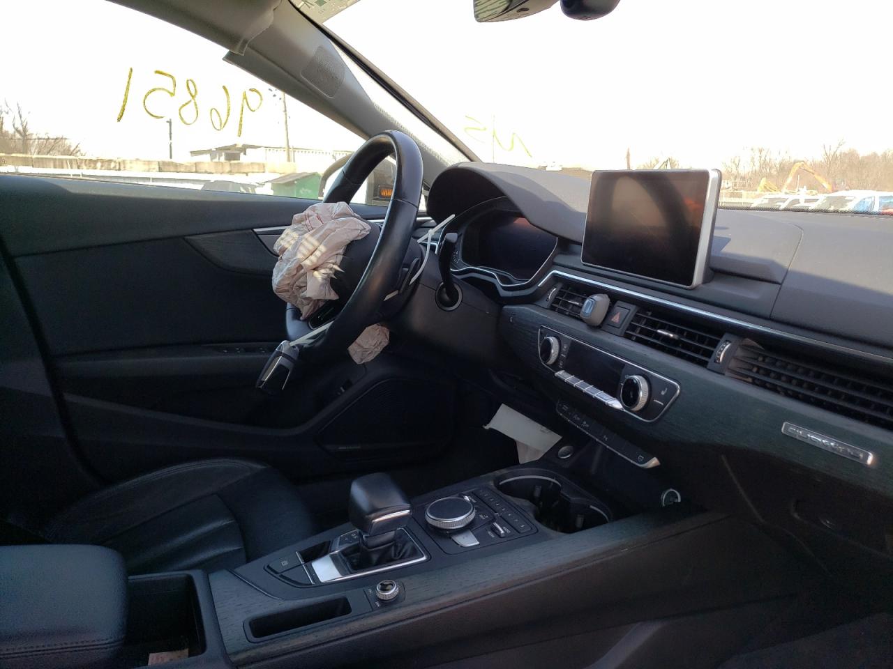 Photo 9 from auction – 2018 AUDI A4 PREMIUM with VIN WAUENAF43JA043702