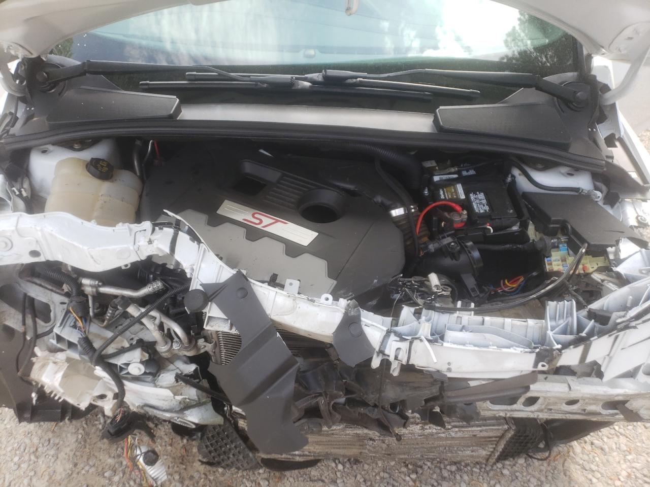 Photo 7 from auction – 2014 FORD FOCUS ST with VIN 1FADP3L9XEL103186