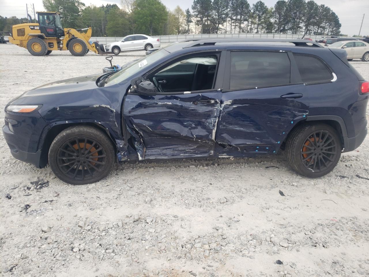 Photo 9 from auction – 2015 JEEP CHEROKEE L with VIN 1C4PJLCSXFW706649