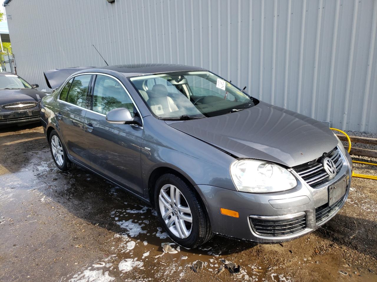 VOLKSWAGEN JETTA WOLF 2007 with VIN 3VWEF71K47M070229 - Photo from auction