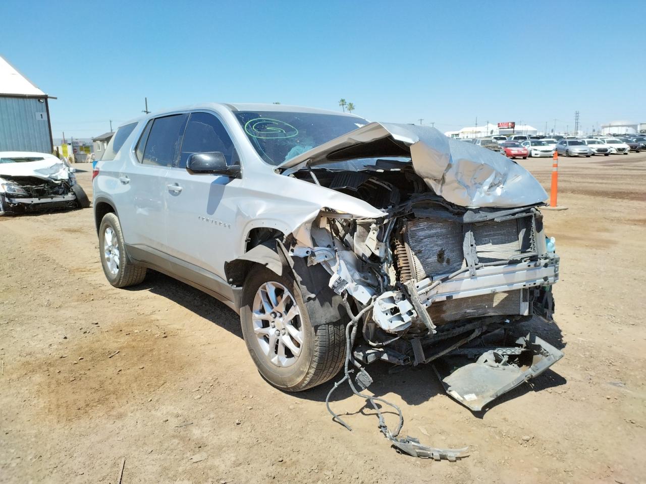 CHEVROLET TRAVERSE L 2018 with VIN 1GNERFKW2JJ218167 - Photo from auction