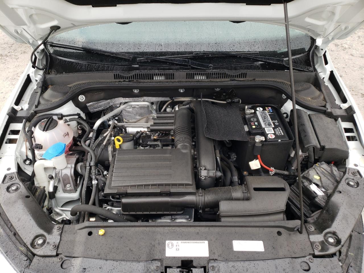 Photo 7 from auction – 2017 VOLKSWAGEN JETTA S with VIN 3VW2B7AJ7HM226478
