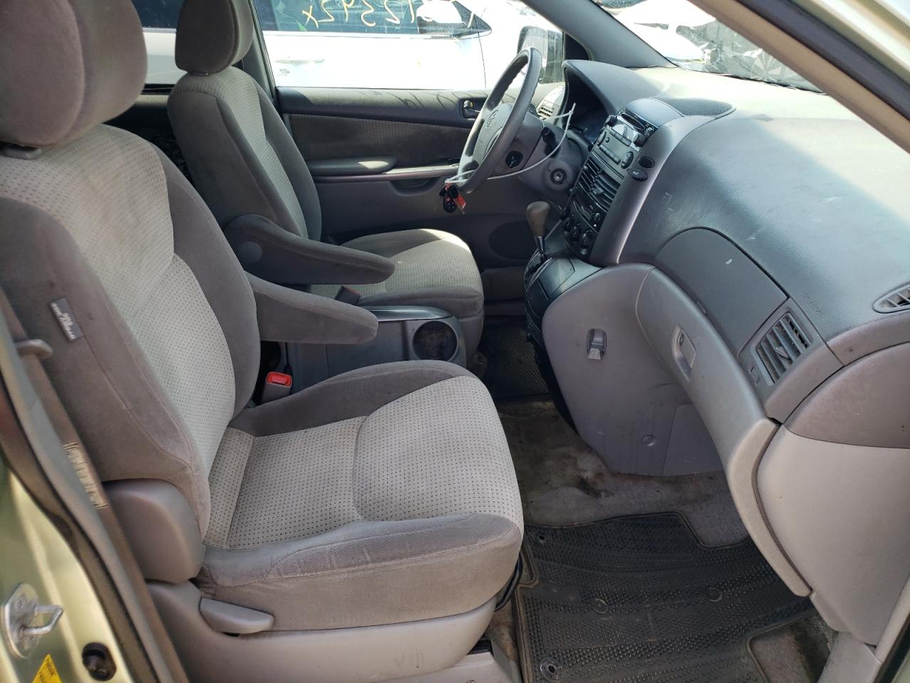 Photo 5 from auction – 2008 TOYOTA SIENNA CE with VIN 5TDZK23C48S213450