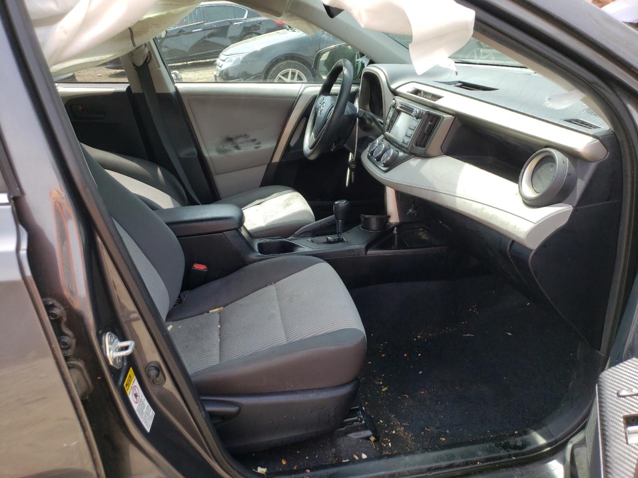 Photo 5 from auction – 2013 TOYOTA RAV4 LE with VIN 2T3BFREV9DW060201