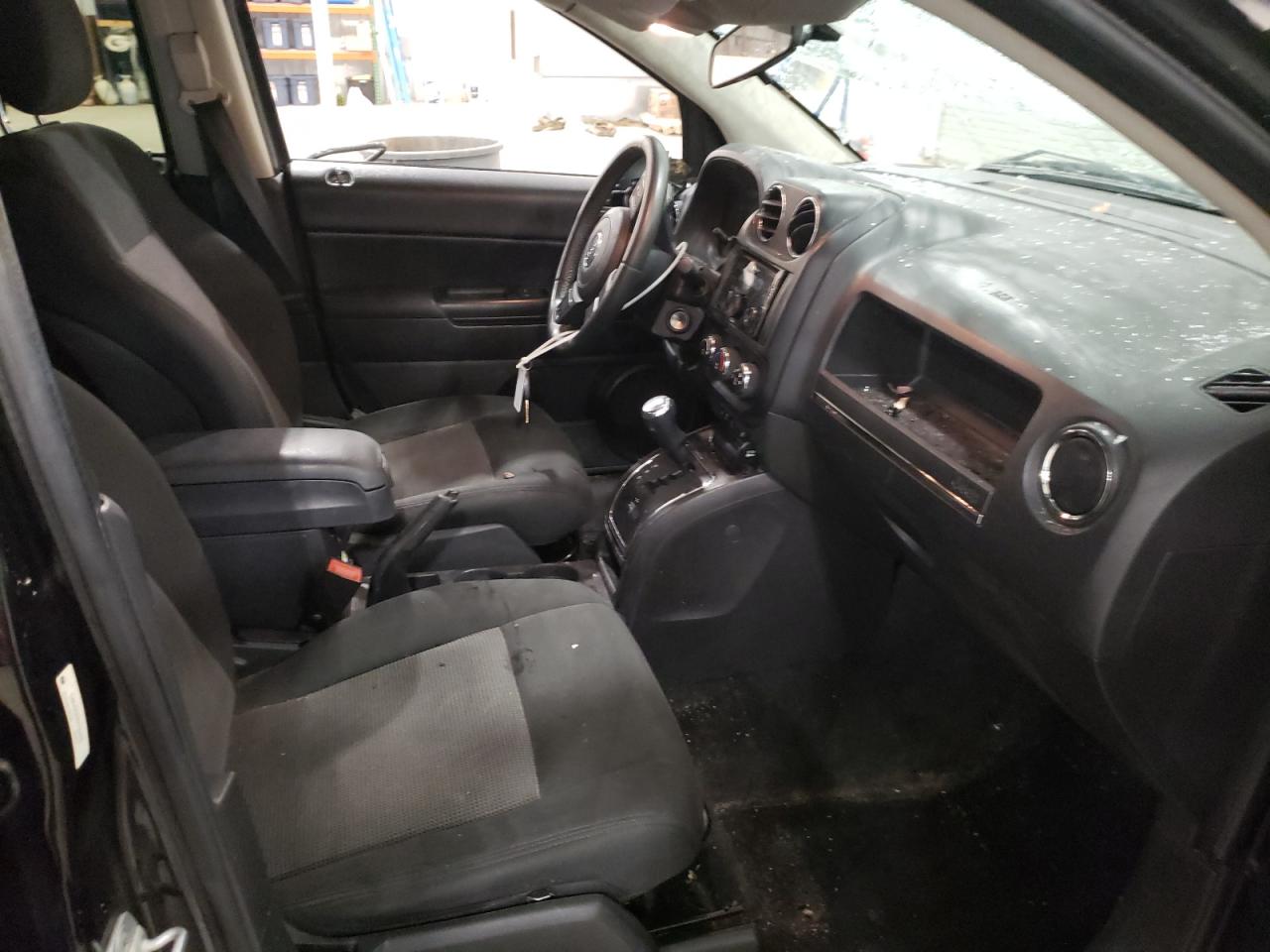 Photo 5 from auction – 2013 JEEP COMPASS LA with VIN 1C4NJDEB2DD164420
