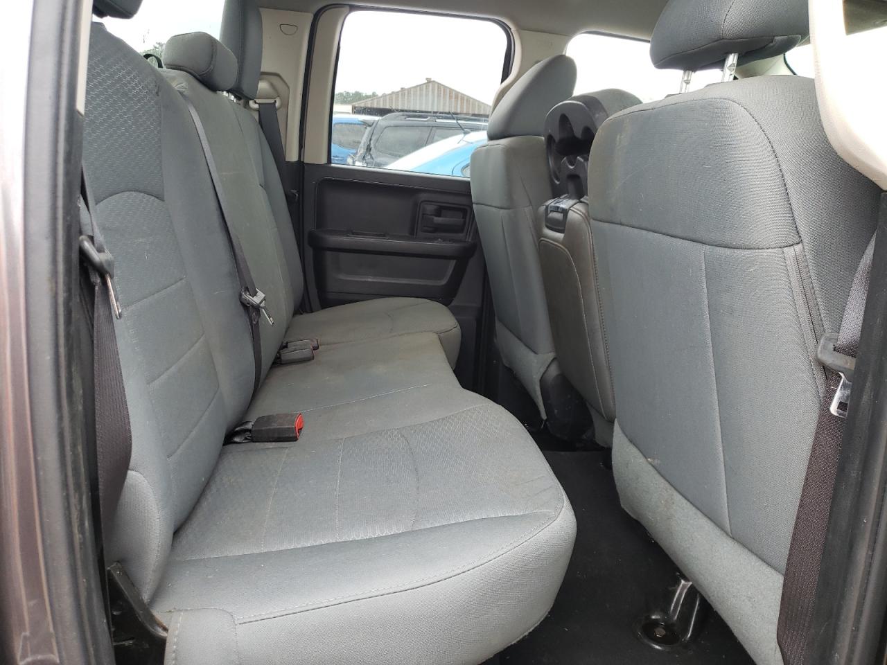 Photo 6 from auction – 2015 RAM 1500 ST with VIN 1C6RR6FM0FS605330
