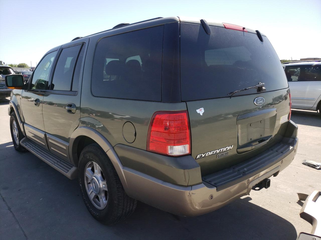 Photo 13 from auction – 2004 FORD EXPEDITION with VIN 1FMPU17L14LB21693