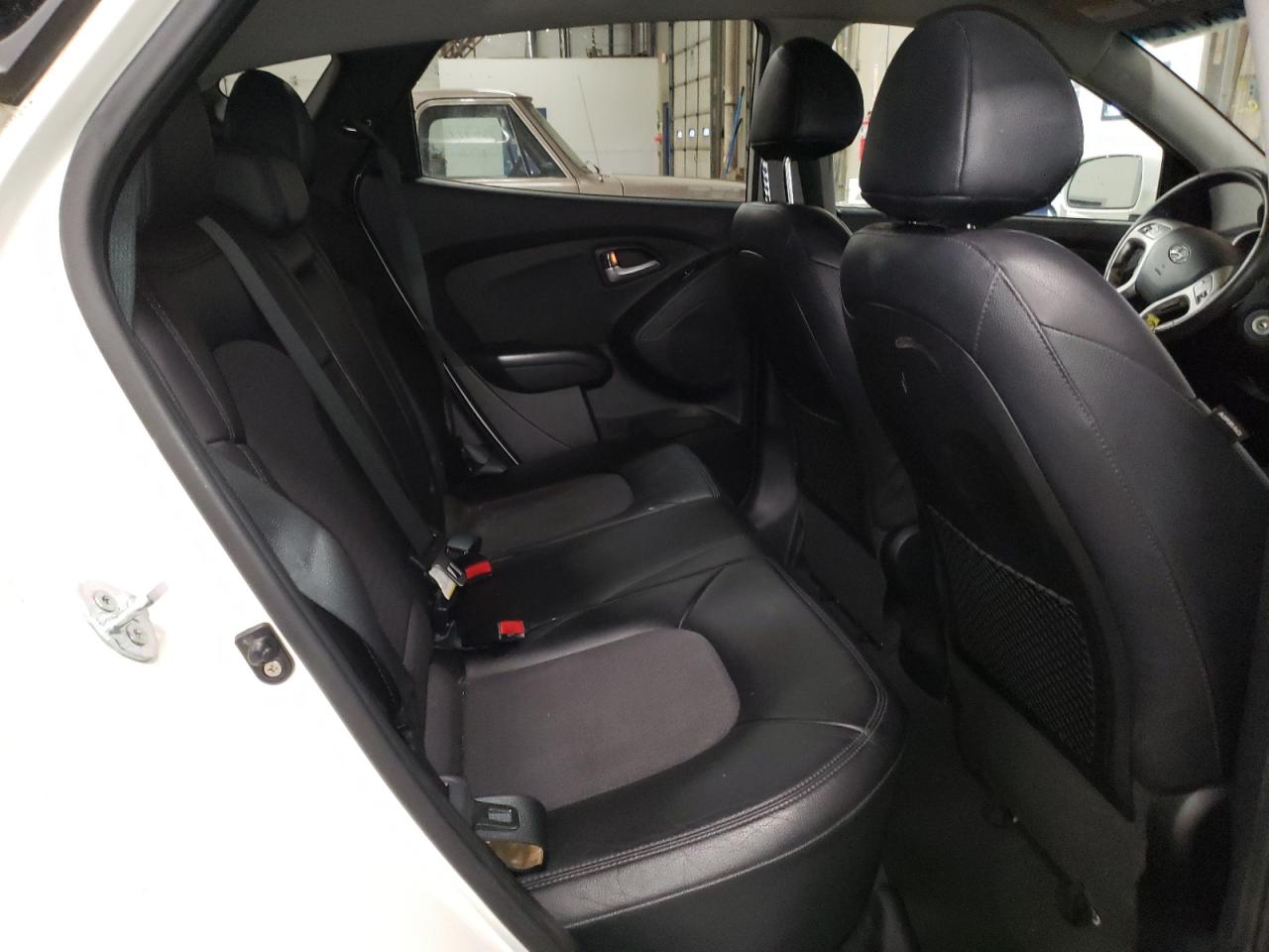 Photo 6 from auction – 2013 HYUNDAI TUCSON GLS with VIN KM8JUCAC7DU725057