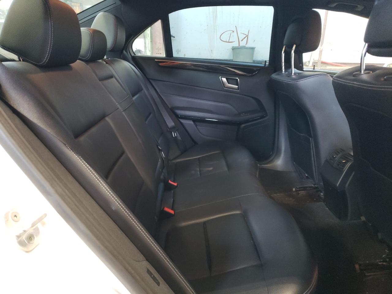 Photo 6 from auction – 2014 MERCEDES-BENZ E 250 BLUE with VIN WDDHF9HB5EA952916