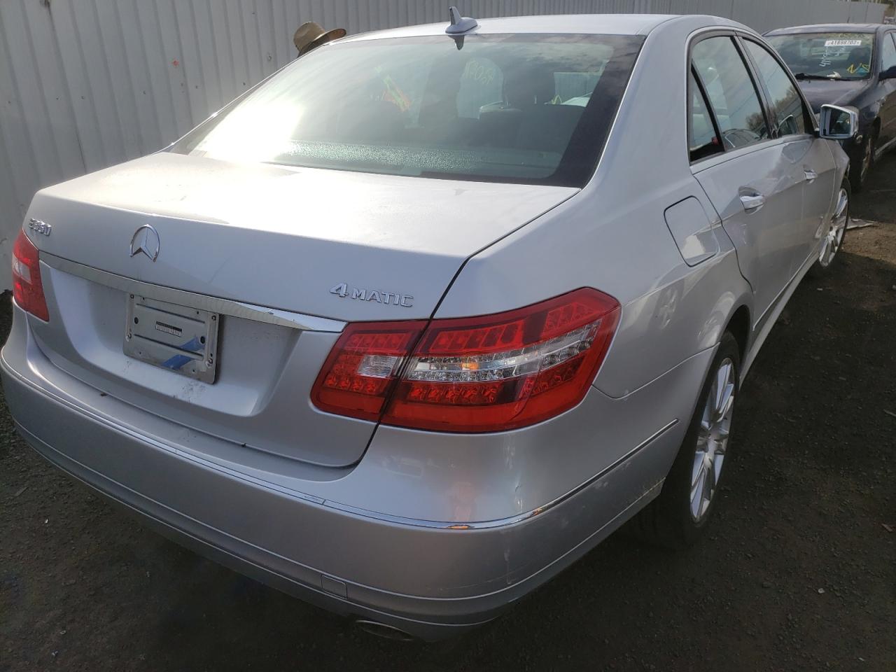 Photo 4 from auction – 2013 MERCEDES-BENZ E 350 4MAT with VIN WDDHF8JB3DA752202