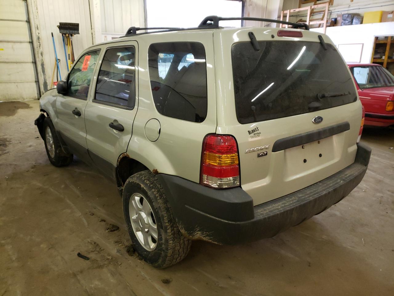 Photo 3 from auction – 2004 FORD ESCAPE XLT with VIN 1FMYU03184KA50050