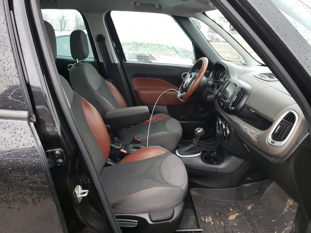 Photo 5 from auction – 2014 FIAT 500L TREKK with VIN ZFBCFADH3EZ008259