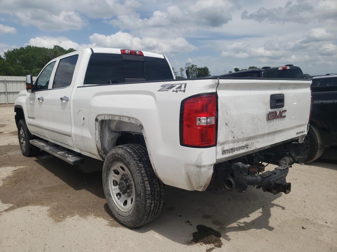 Photo 3 from auction – 2015 GMC SIERRA K25 with VIN 1GT120E80FF569983