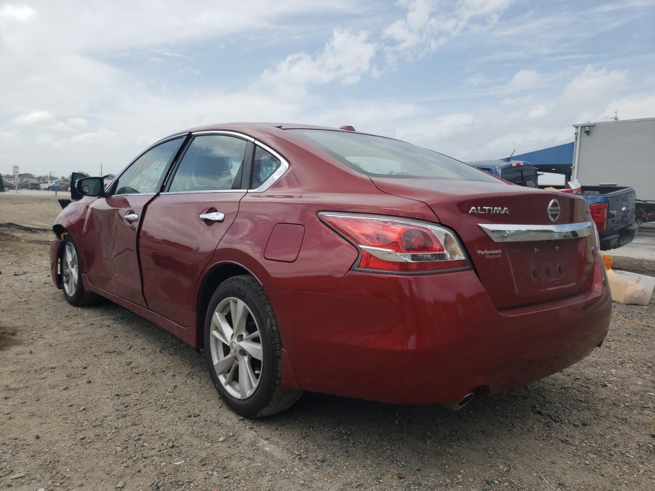 Photo 3 from auction – 2015 NISSAN ALTIMA 2.5 with VIN 1N4AL3AP0FC445182