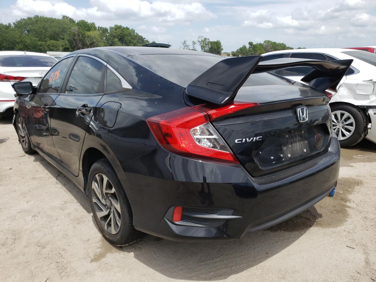 Photo 3 from auction – 2016 HONDA CIVIC EX with VIN 19XFC2F77GE065821