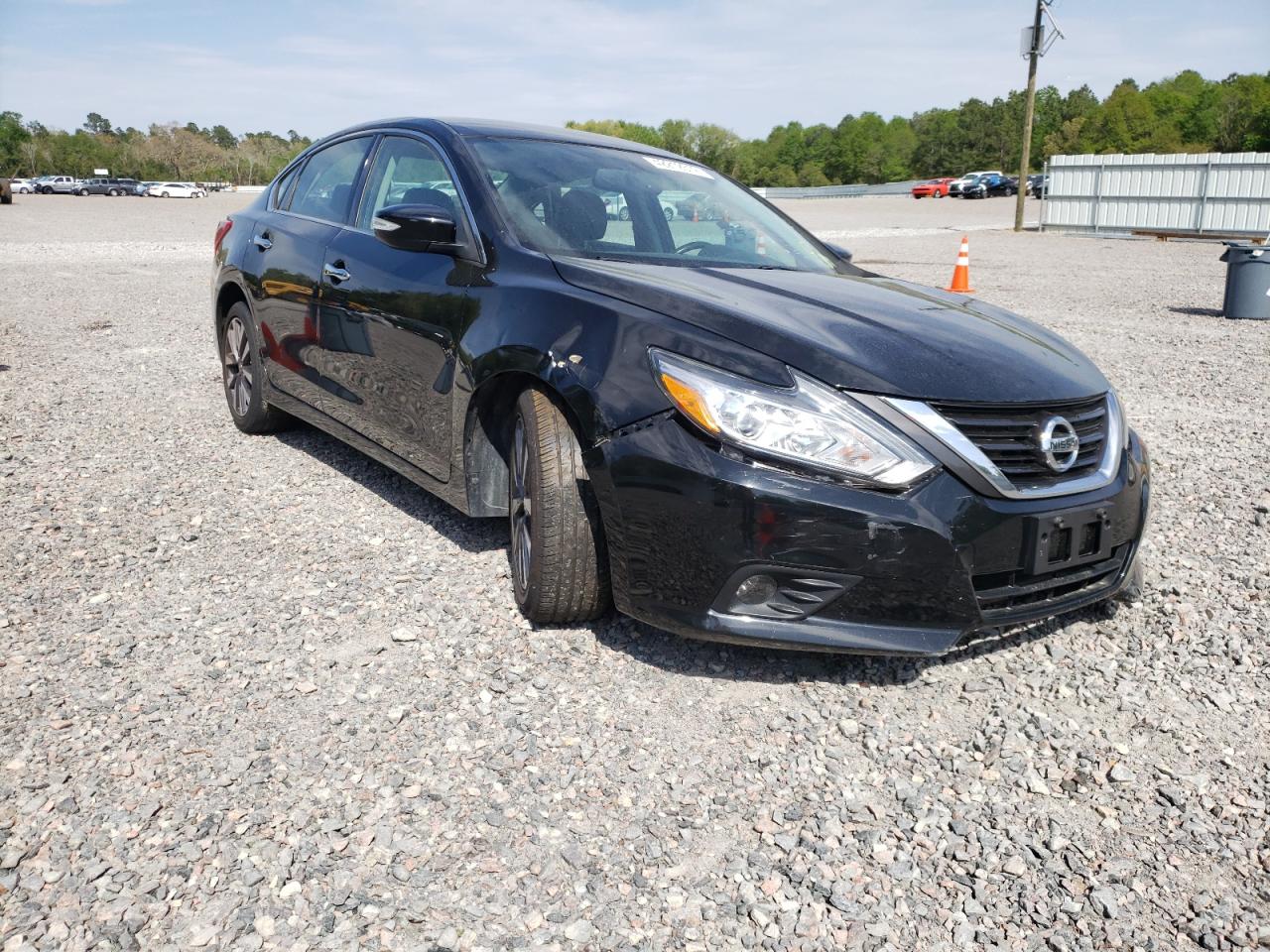 NISSAN ALTIMA 2.5 2017 with VIN 1N4AL3AP5HC174736 - Photo from auction