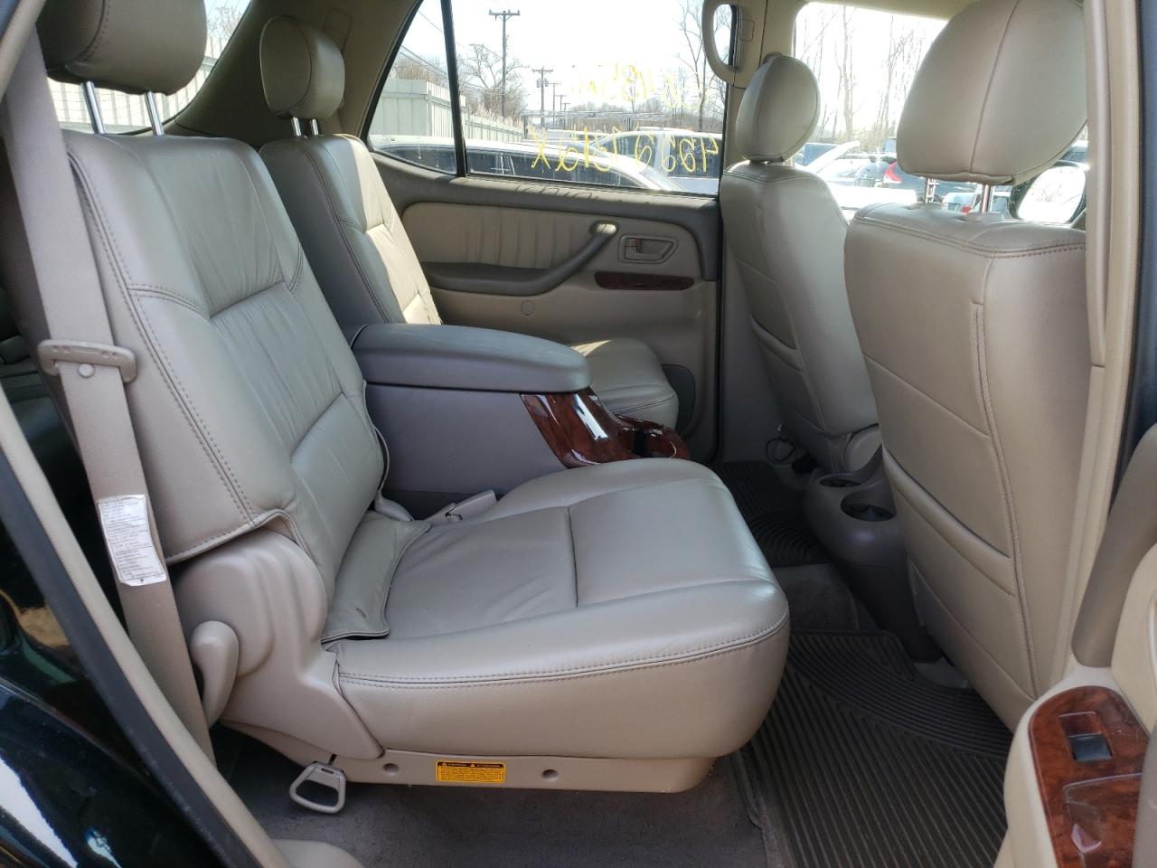 Photo 6 from auction – 2005 TOYOTA SEQUOIA LI with VIN 5TDBT48A65S257642