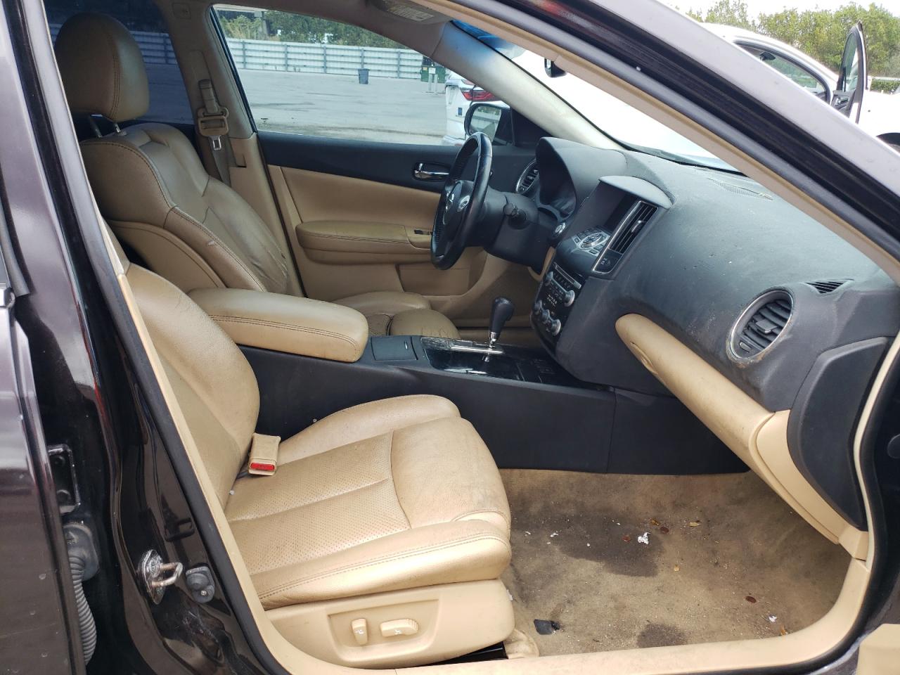 Photo 5 from auction – 2010 NISSAN MAXIMA S with VIN 1N4AA5AP5AC814290