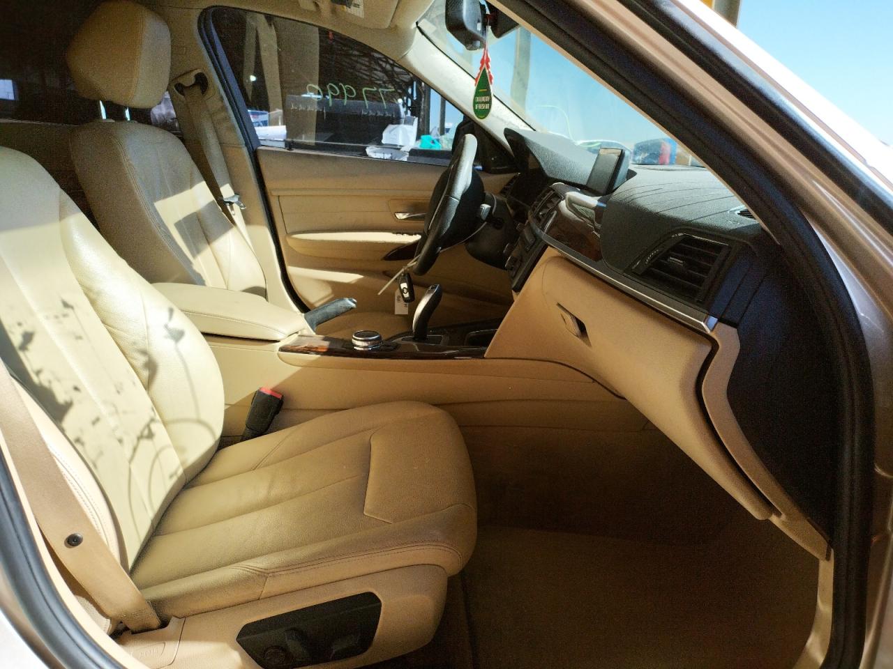 Photo 5 from auction – 2014 BMW 328 I with VIN WBA3A5C57EJ465369