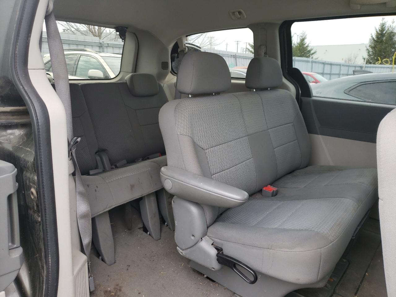 Photo 18 from auction – 2010 DODGE GRAND CARA with VIN 2D4RN4DE2AR454122