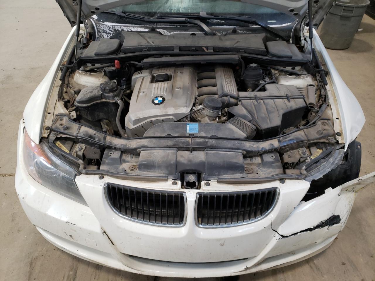Photo 7 from auction – 2006 BMW 325 I with VIN WBAVB13566KX47223