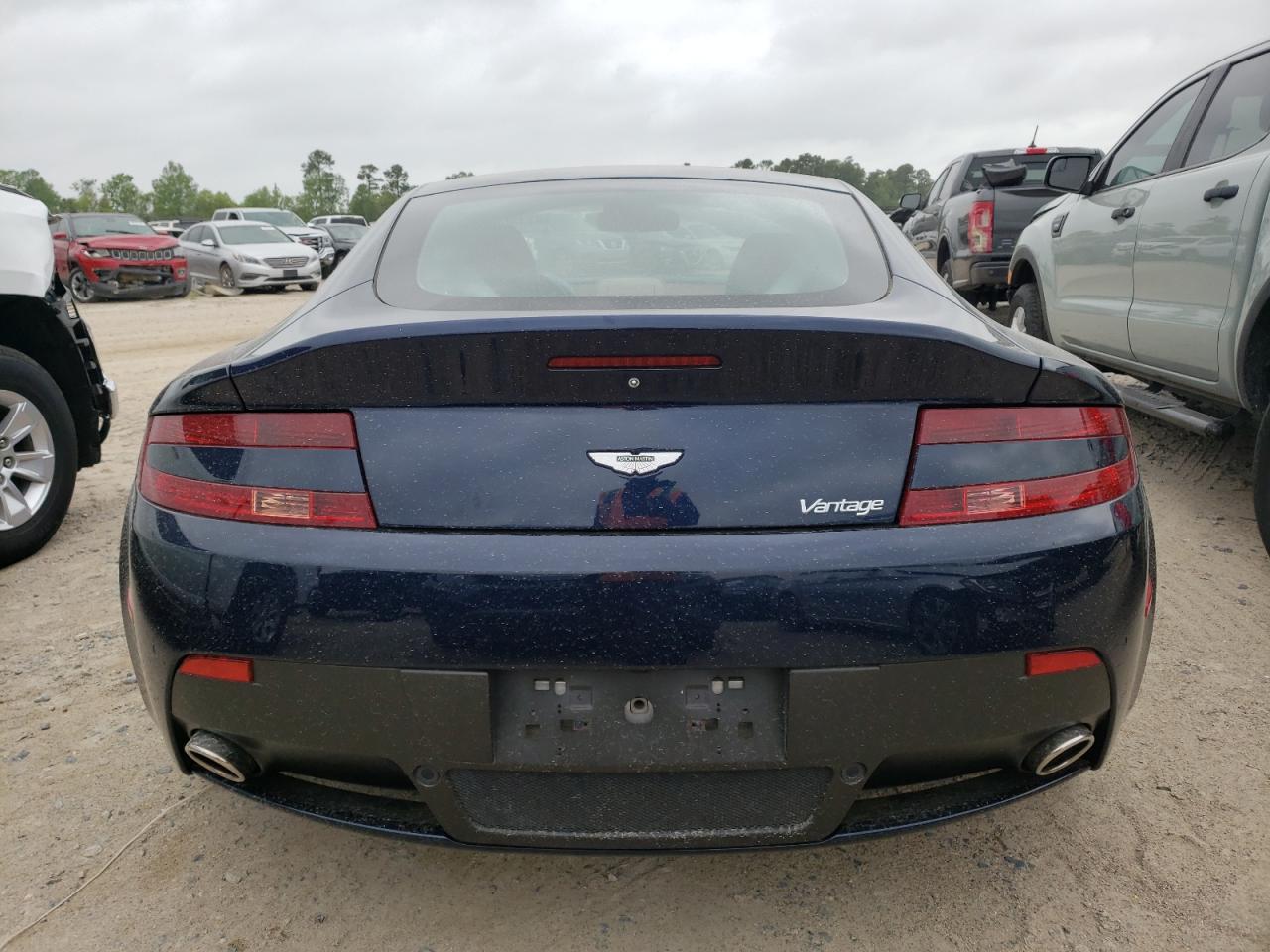 Photo 6 from auction – 2015 ASTON MARTIN V8 VANTAGE with VIN SCFEKBAK2FGC18912