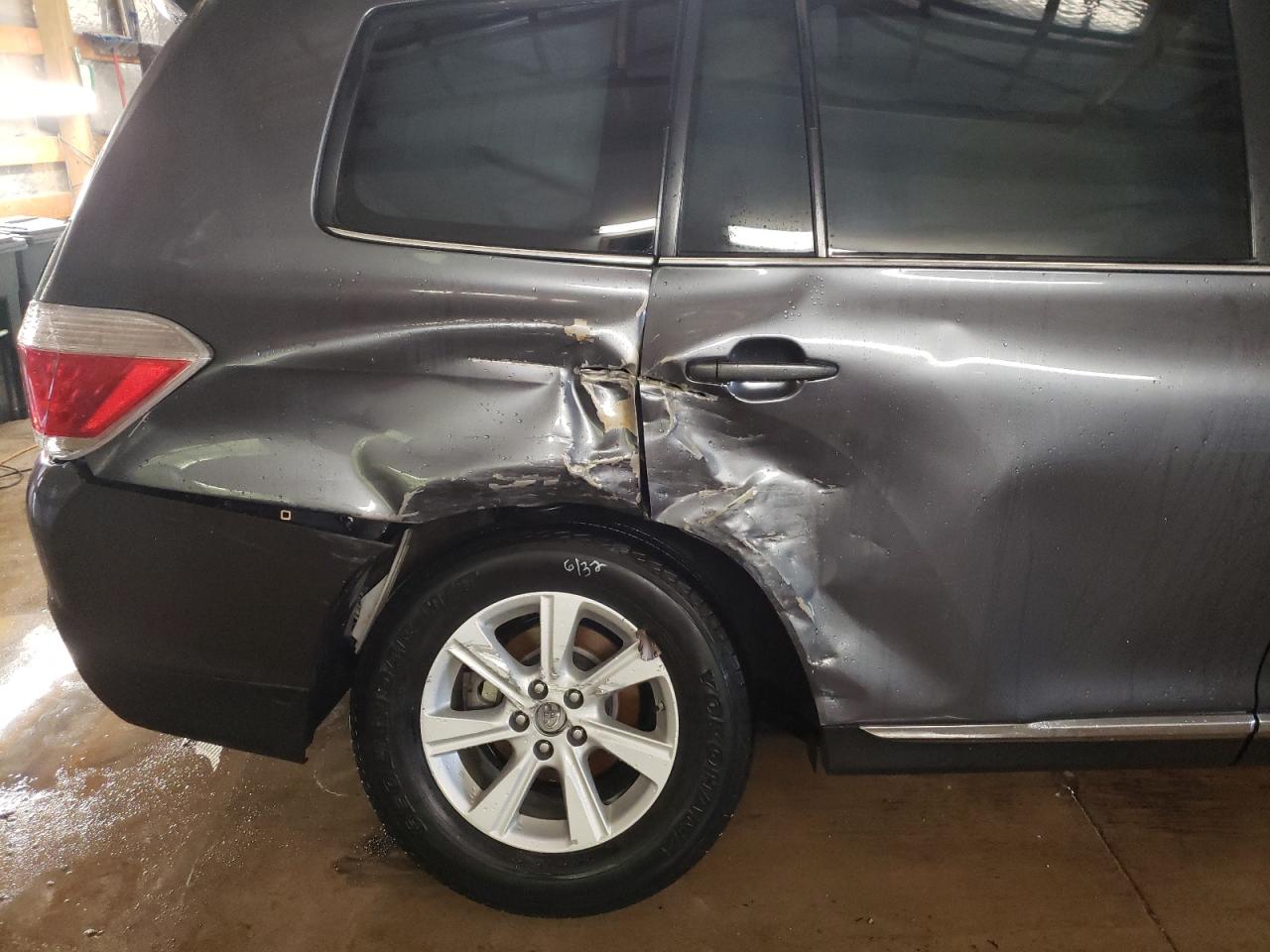 Photo 9 from auction – 2013 TOYOTA HIGHLANDER with VIN 5TDBK3EH6DS263700