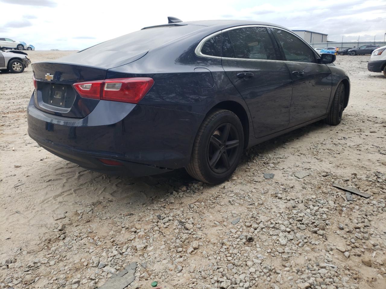 Photo 4 from auction – 2017 CHEVROLET MALIBU LS with VIN 1G1ZB5ST2HF193405