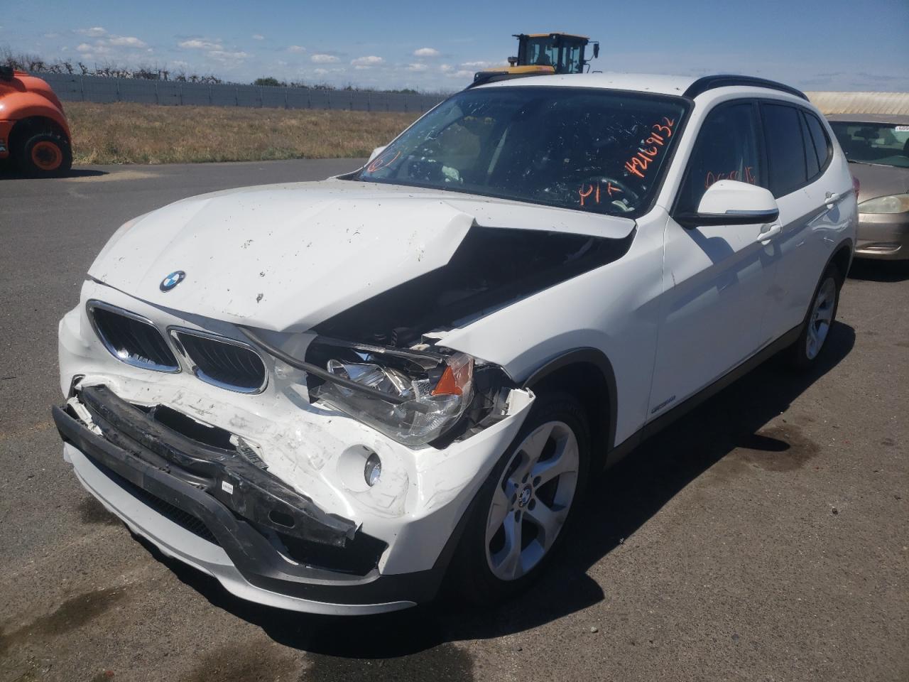 Photo 2 from auction – 2015 BMW X1 SDRIVE2 with VIN WBAVM1C50FVW57980
