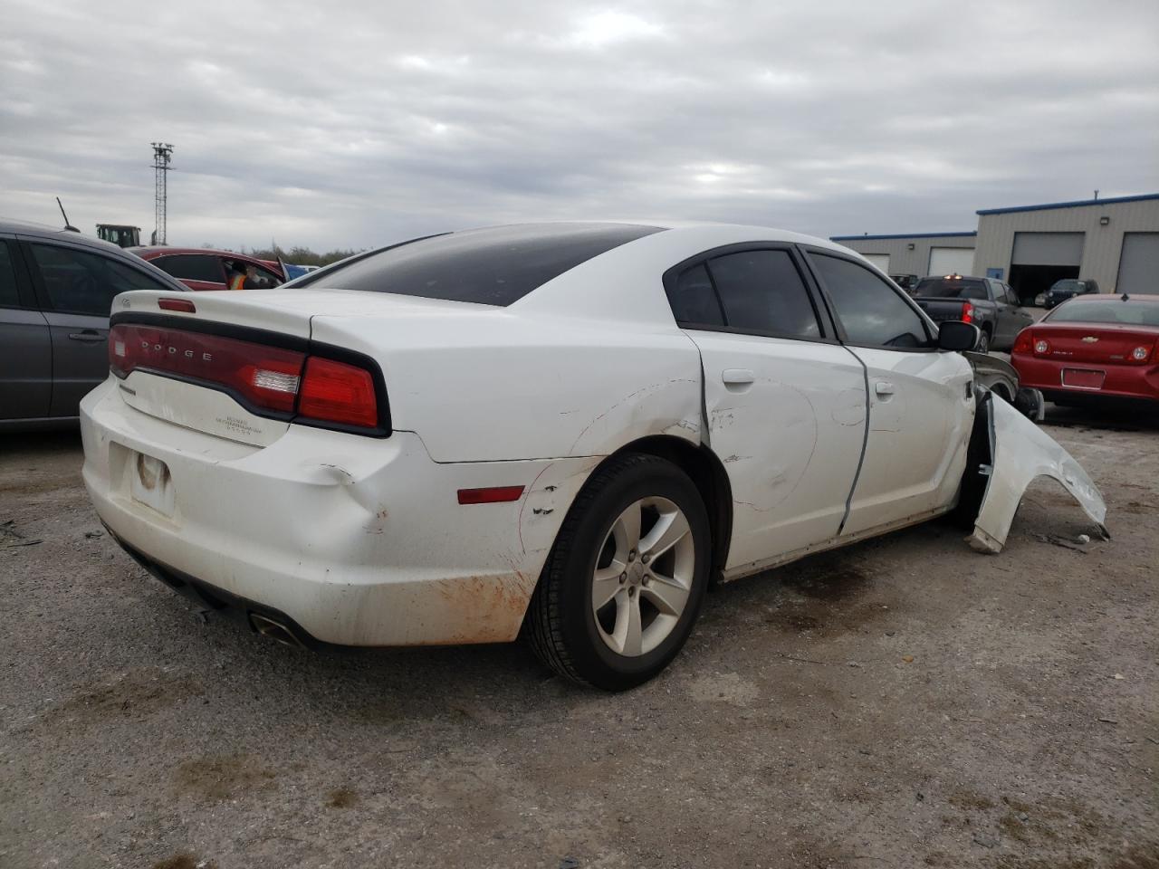 Photo 4 from auction – 2013 DODGE CHARGER SE with VIN 2C3CDXBG4DH661184