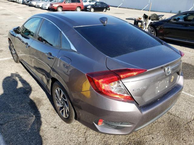 Foto 3 de la subasta – 2018 HONDA CIVIC EX con VIN 2HGFC2F76JH564705