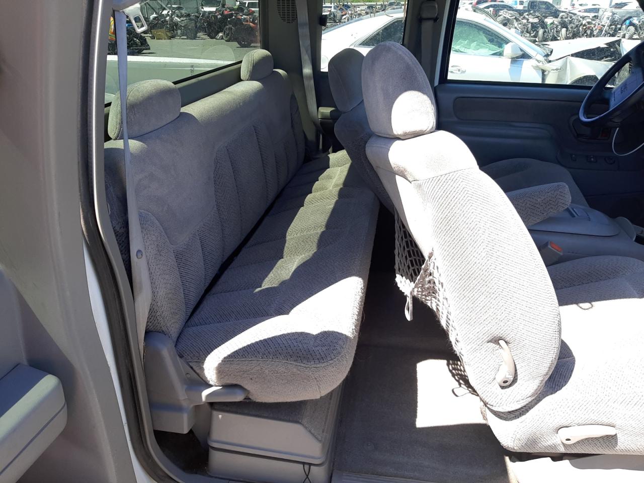 Photo 6 from auction – 1997 GMC SIERRA C15 with VIN 2GTEC19R8V1536193