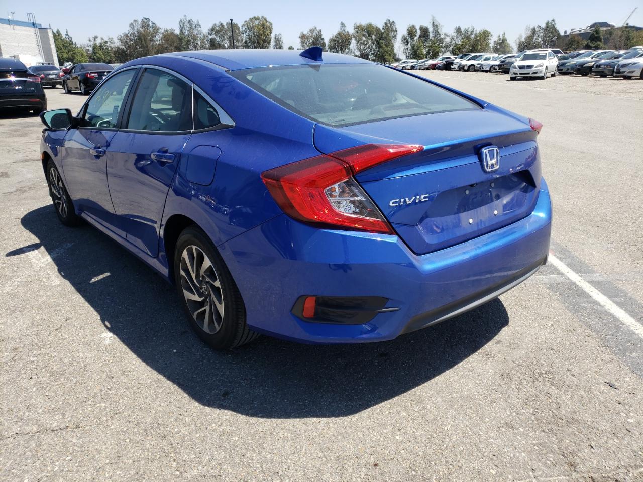 Photo 3 from auction – 2017 HONDA CIVIC EX with VIN 2HGFC2F70HH569229