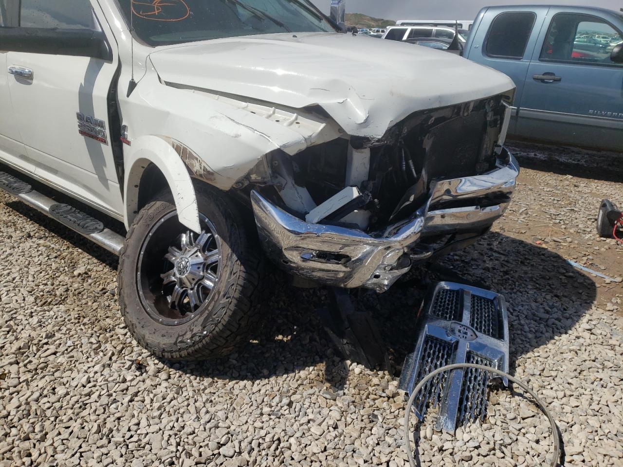 Photo 9 from auction – 2016 RAM 2500 LARAM with VIN 3C6UR5NL1GG237424