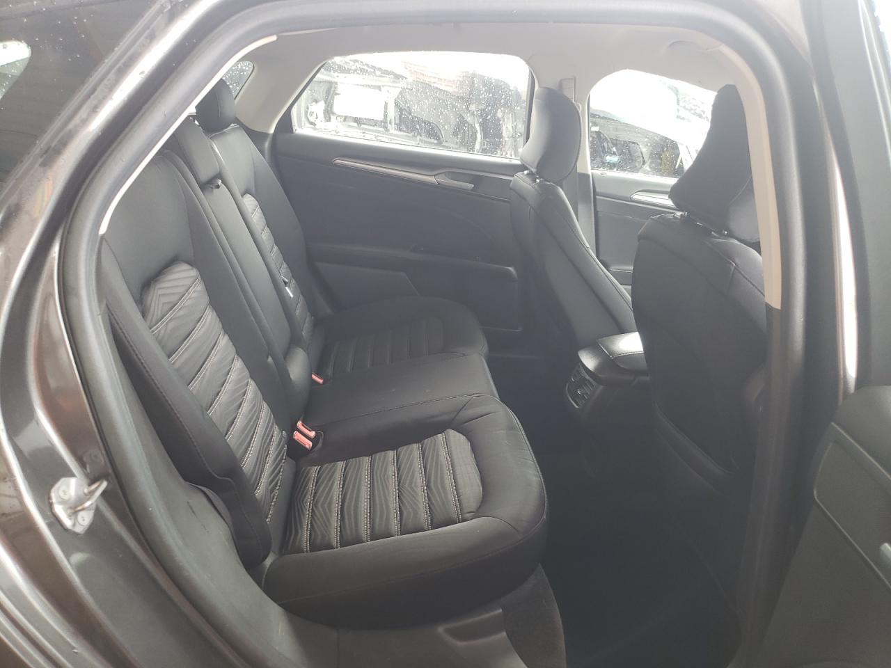 Photo 6 from auction – 2016 FORD FUSION SE with VIN 3FA6P0H73GR189444