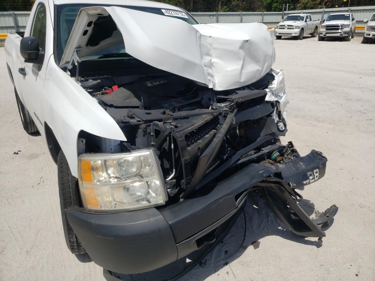 Photo 9 from auction – 2011 CHEVROLET SILVERADO with VIN 1GCNCPEX1BZ368679