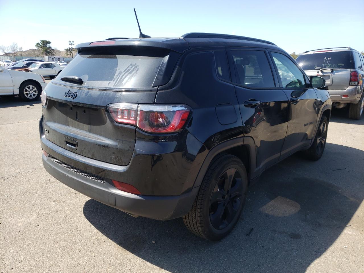 Photo 4 from auction – 2019 JEEP COMPASS LA with VIN 3C4NJDBB6KT741896