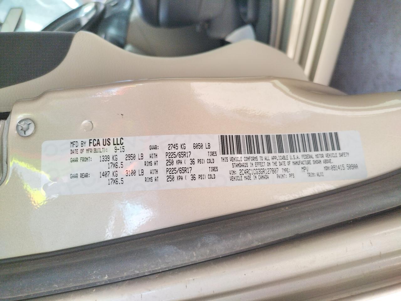 Photo 10 from auction – 2016 CHRYSLER TOWN & COU with VIN 2C4RC1CG3GR127807