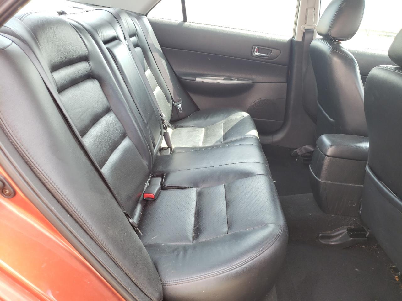 Photo 6 from auction – 2004 MAZDA 6 S with VIN 1YVHP80D745N46815