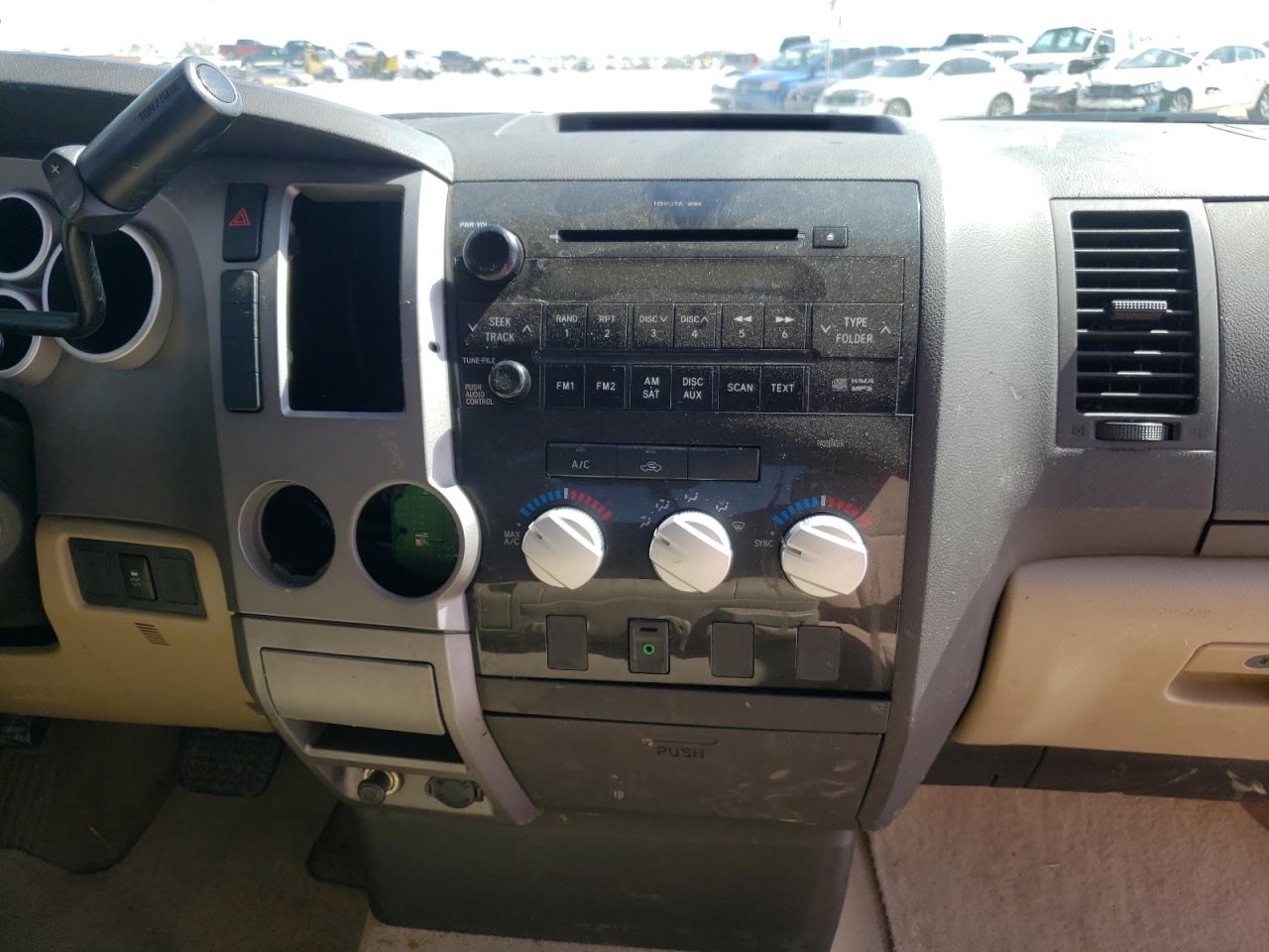 Photo 9 from auction – 2010 TOYOTA TUNDRA DOU with VIN 5TFTM5F19AX001185