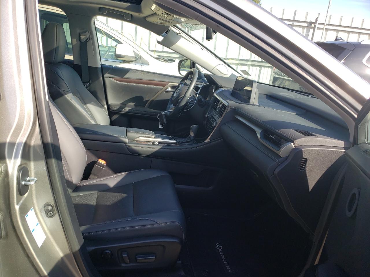 Photo 5 from auction – 2021 LEXUS RX 350 with VIN 2T2HZMDAXMC265776