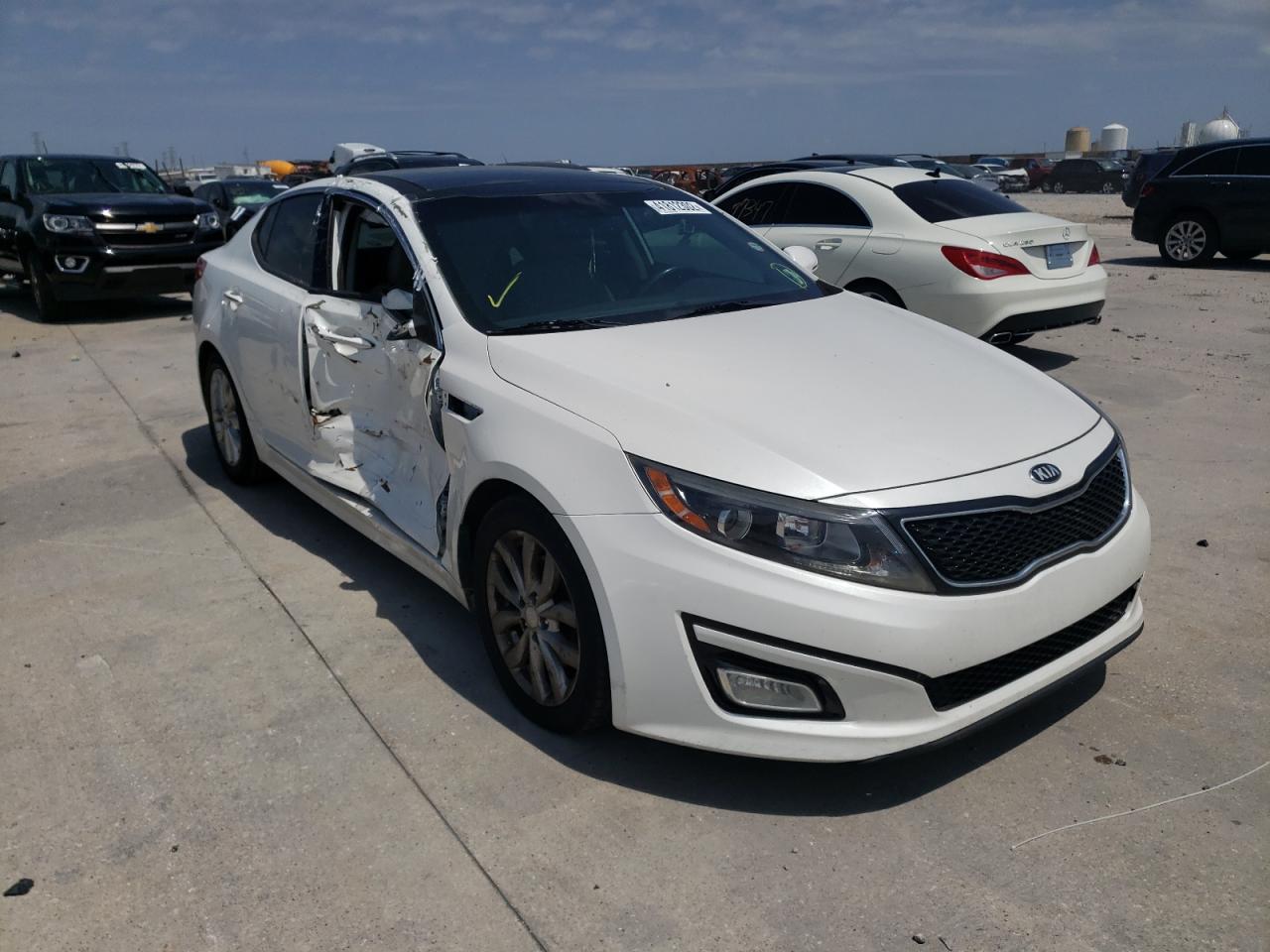 صورة رقم 1 من المزاد - 2015 KIA OPTIMA EX مع VIN 5XXGN4A79FG513807
