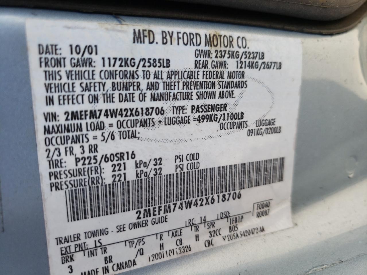 Photo 10 from auction – 2002 MERCURY GRAND MARQ with VIN 2MEFM74W42X618706