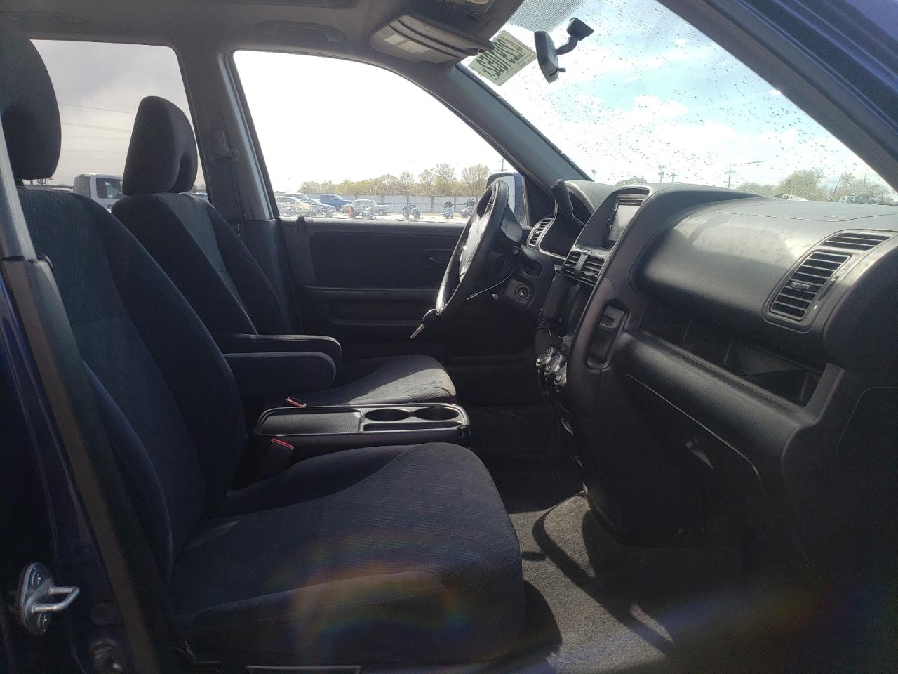 Photo 5 from auction – 2005 HONDA CRV with VIN JHLRD78825C009483