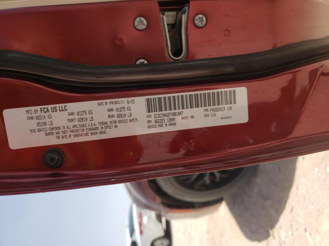 Photo 10 from auction – 2015 CHRYSLER 300 LIMITE with VIN 2C3CCAAG2FH881847