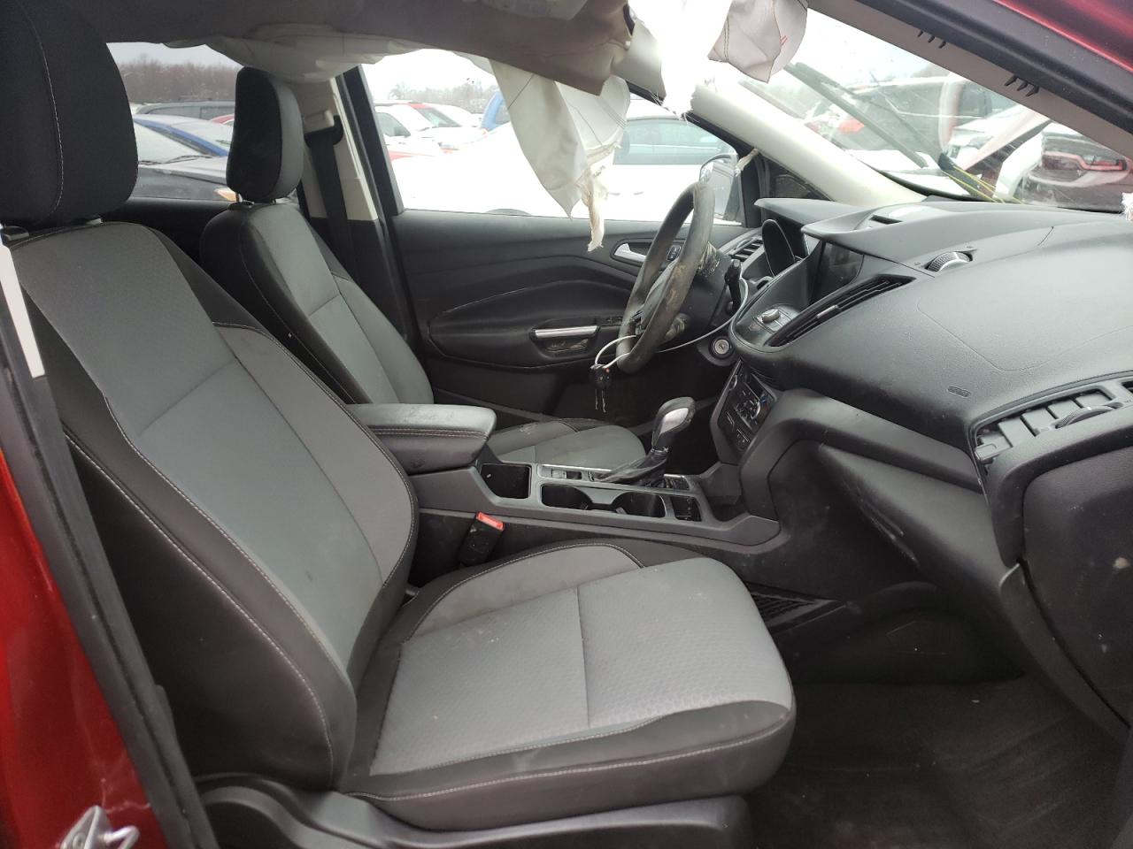 Photo 5 from auction – 2018 FORD ESCAPE SE with VIN 1FMCU0GD1JUA24243